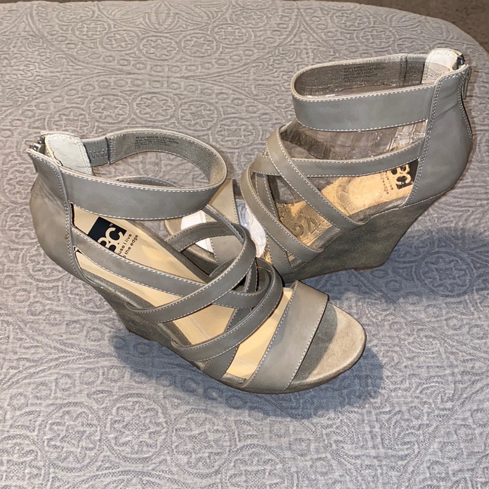 BC Footwear Platform 4” Gray Vegan Leather Sandal